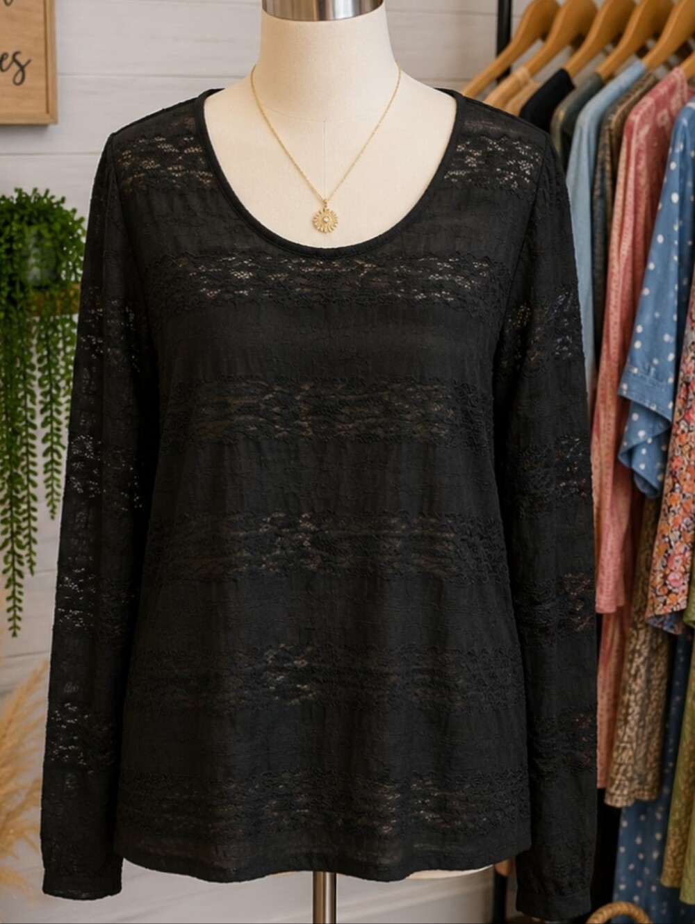 Metaphor Black Sheer Lace Long Sleeve Top Pit 24 LENGTH 27
